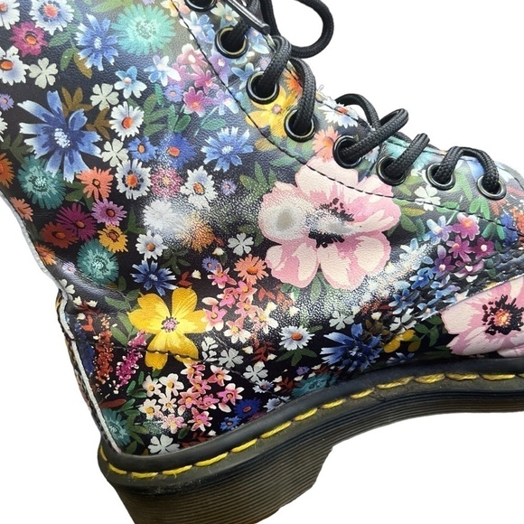 Dr Martens 1460 Pascal Floral Lace Up Boots in Wanderlust Size US 6 - Picture 12 of 16